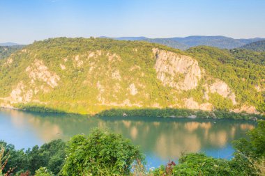  Tuna Nehri yaz manzarası