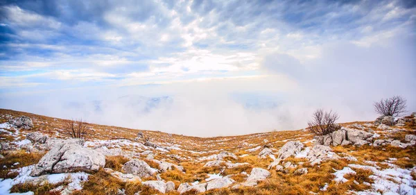 大自然のパノラマの景色冬の風景 — ストック写真