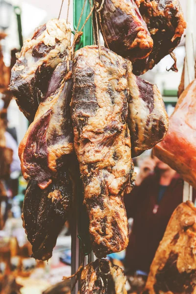 Seleccionado Asortiman Carne Ahumada Comida Tradicional Nacional Serbia Hecha Mano — Foto de Stock