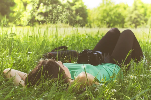 Carefree Young Woman Relax Fields Taking Photo Nature — Stock Photo, Image