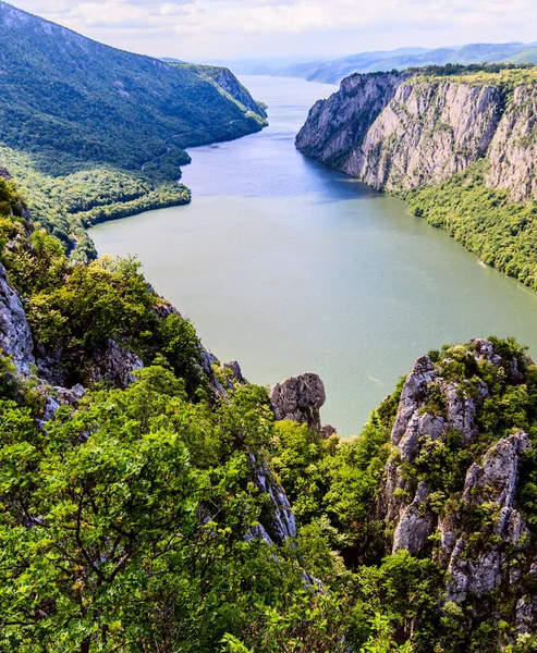 Güzel Doğa Manzarası Tuna Nehri Sırbistan Doğusunda Yer Alan Demir — Stok fotoğraf