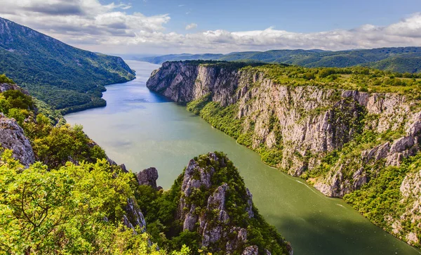 Vue Panoramique Sur Magnifique Gorge Danube Vue Côté Serbe Frontière — Photo