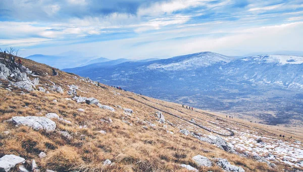 Trekkinggruppe Menschen Freien Natur Gesunde Aktivität Bergwandern — Stockfoto