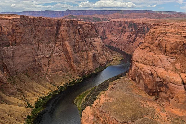 Rio Colorado passando por Page, Arizona. Estados Unidos — Fotografia de Stock