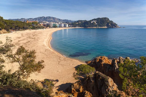 Vista aérea de la playa de Fenals en Lloret, Costa Brava, Cataluña — Foto de Stock