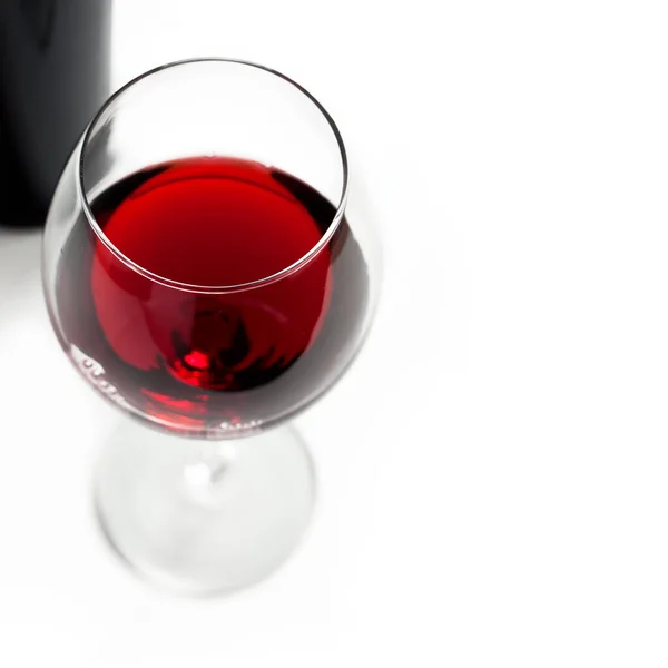 Gläser Rotwein Auf Weißem Hintergrund — Stockfoto