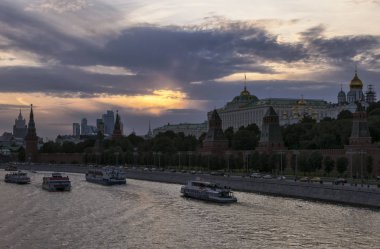 Sunset bulvarında dolgu 