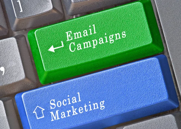 Claves para campañas de correo electrónico y marketing social — Foto de Stock