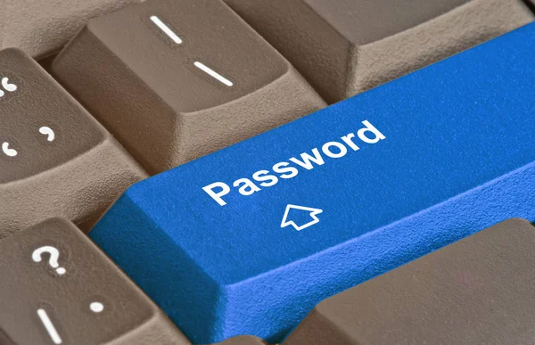 Клавиатура с ключом для пароля — стоковое фото