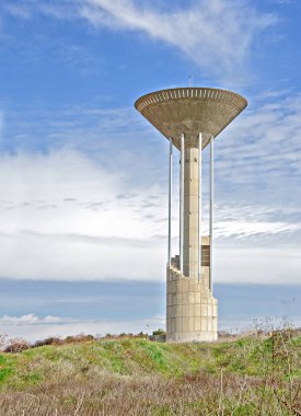 Mishroom şeklinde su kulesi