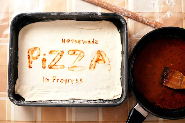 Homemade pizza background — Stock Photo, Image