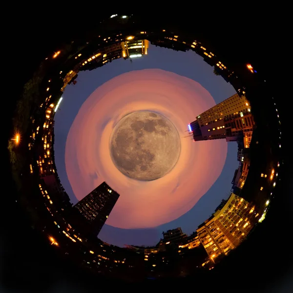 Panorama Spherical. Pemandangan malam hari dan bulan besar, latar belakang stereografis abstrak — Stok Foto