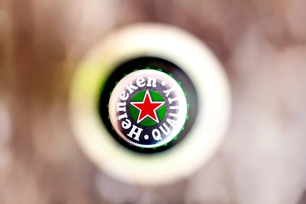 Dorkovo Bulgarije Maart 2017 Macro Foto Van Heineken Bouttle Platte — Stockfoto