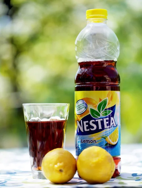 Sofia Bułgaria Novembe 2017 Nestea Orzeźwiający Wykonany Prawdziwej Herbaty Naturalnego — Zdjęcie stockowe