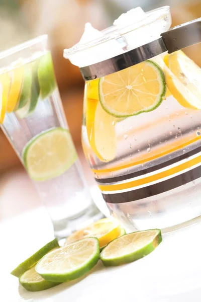 Cold lemonade with ice — Stock Photo, Image