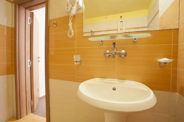 Туалетний Кабіна Інтер Єрі Ванної Кімнати Готелі — стокове фото