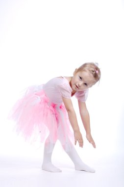 Balerin dansçı parlak zemin üzerine