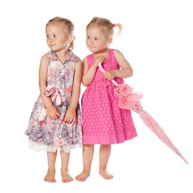 iki komik girs şemsiye ile