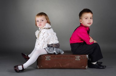 sevimli çocuk ve kız tarihte