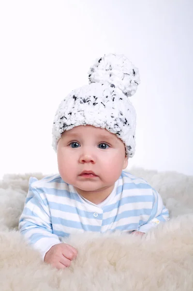 Menino com chapéu engraçado — Fotografia de Stock