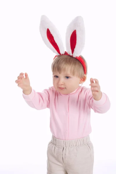 Mignonne petite fille avec des oreilles de lapin — Photo