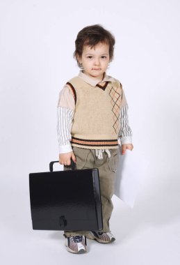 dava üzerinde beyaz ile komik çocuk