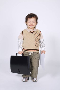 dava üzerinde beyaz ile komik çocuk