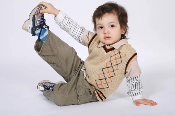 Little boy doing exercises — Stock Photo, Image