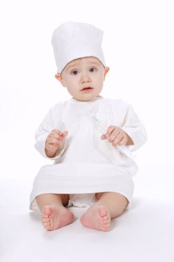 beyaz izole küçük komik doktor