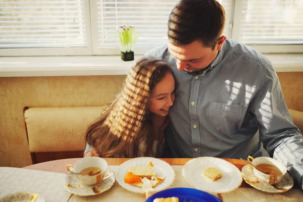 Family has breakfast in the morning — Stock Photo, Image