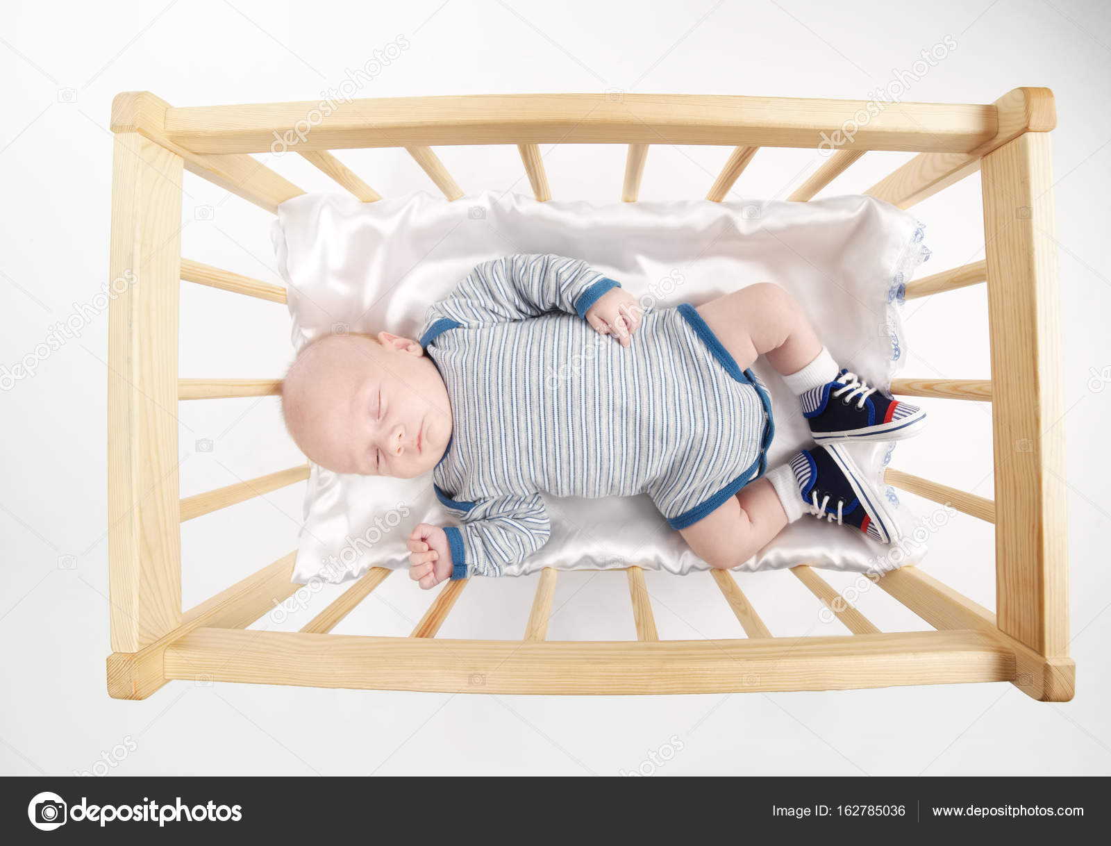 newborn baby wooden bed