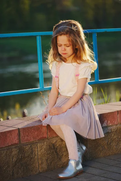 Cute little crying girl with tiara — Stock Photo, Image