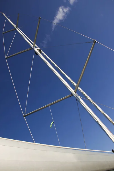 Mast of the boat and boom — Stock Photo, Image