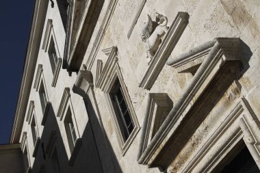 Karadağ 'daki Perast kasabasının antik mimarisinin ayrıntıları