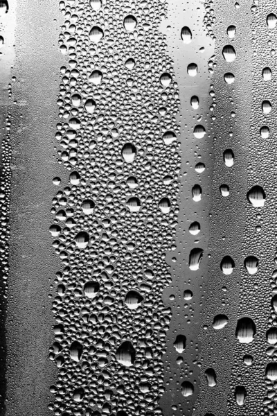 Gotas Lluvia Vidrio Fondo Blanco Negro Textura Vidrio Moda — Foto de Stock