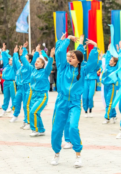 Petropavlovsk Kazakstan Maj 2019 Songs Och Danser Medborgarekostymerna Bemannar Kasakhstan — Stockfoto