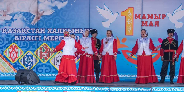 Petropavlovsk Kazakhstan May 2019 Songs Dances National Costumes Peoples Kazakhstan — Stock Photo, Image