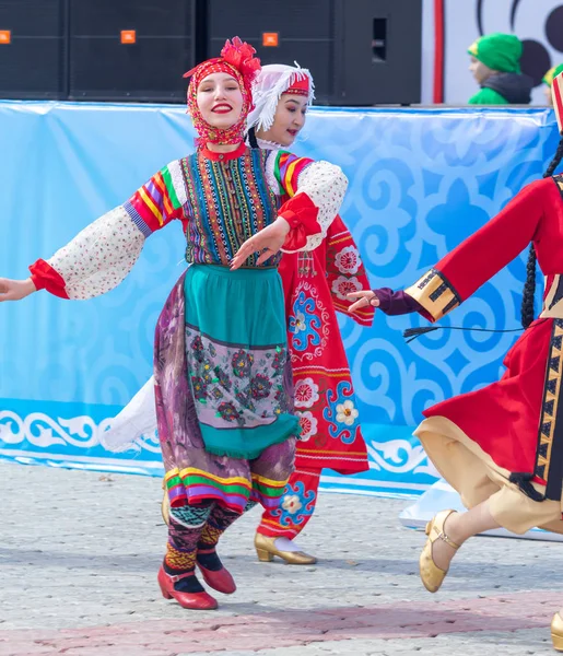Petropavlovsk Kasachstan Mai 2019 Lieder Und Tänze Den Nationaltrachten Der — Stockfoto