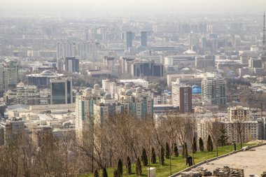 Almatı, Kazakistan-Mart 29, 2019: Almatı şehir, Kazakistan modern mimarlık. Yukarıdan görüntüle.