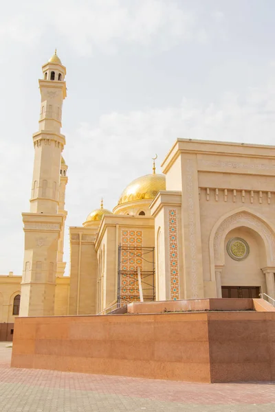 Petropavlovsk Kazakstan Maj 2019 Muslimska Moskén Gyllene Kupoler — Stockfoto