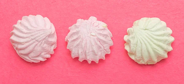 Marshmallow Okrągłe Słodkie Jedzenie Różowym Tle — Zdjęcie stockowe