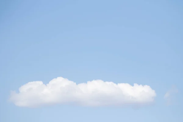 Heller Wolkenhimmel Weiße Wolken Blauen Himmel — Stockfoto