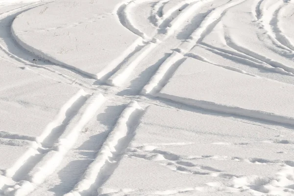 Karda Araba Izleri Kış Doğası — Stok fotoğraf
