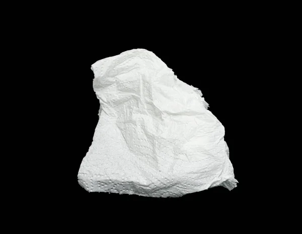 白いしわのあるナプキン 黒い背景のトイレットペーパー — ストック写真