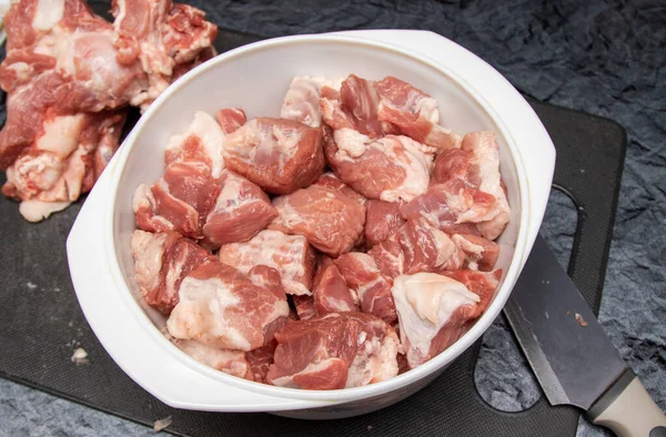 Pedaço Carne Porco Mesa Fatiado Para Cozinhar — Fotografia de Stock