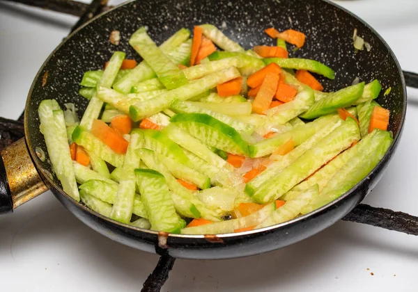 Frite Uma Panela Com Ervas Cozinhe — Fotografia de Stock