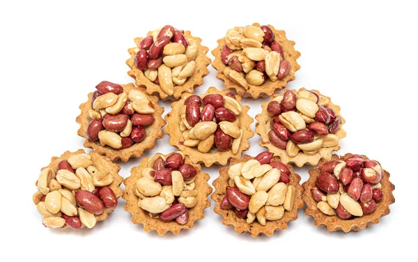 Galletas Con Cacahuetes Nueces Sobre Fondo Blanco — Foto de Stock