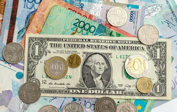 Soldi Sfondo Bianco Inflazione Dollaro Kazakistan Tenge — Foto Stock