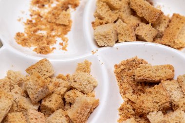 Tabakta kraker, yemek.