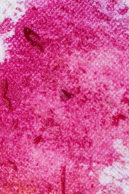 Plakalarda mor pancar lekeleri, arka plan. Kirli arka planda pancar lekesi.